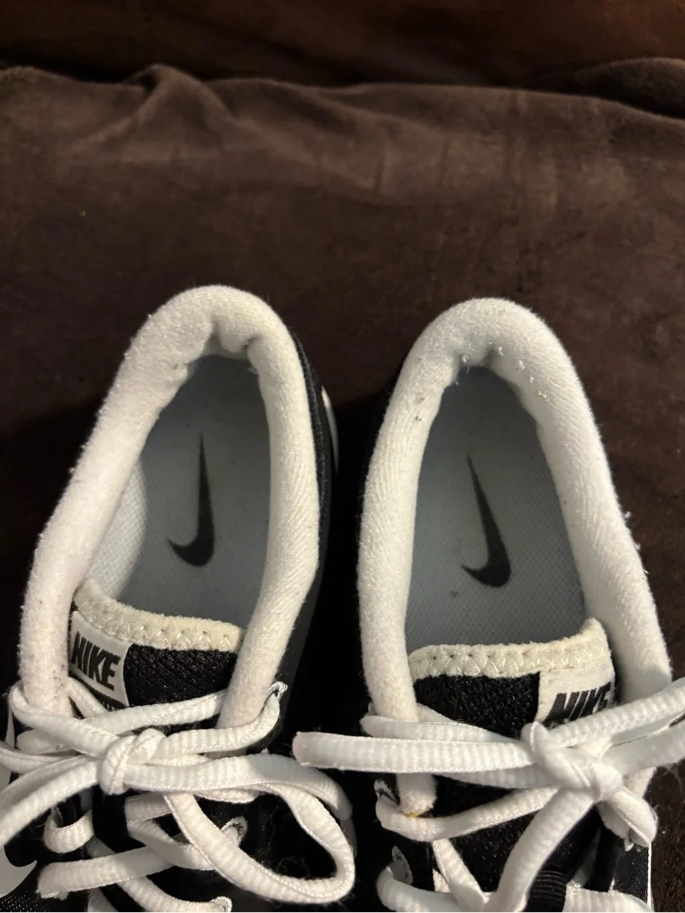 Nike Black and White Women's Athletic Sneakers